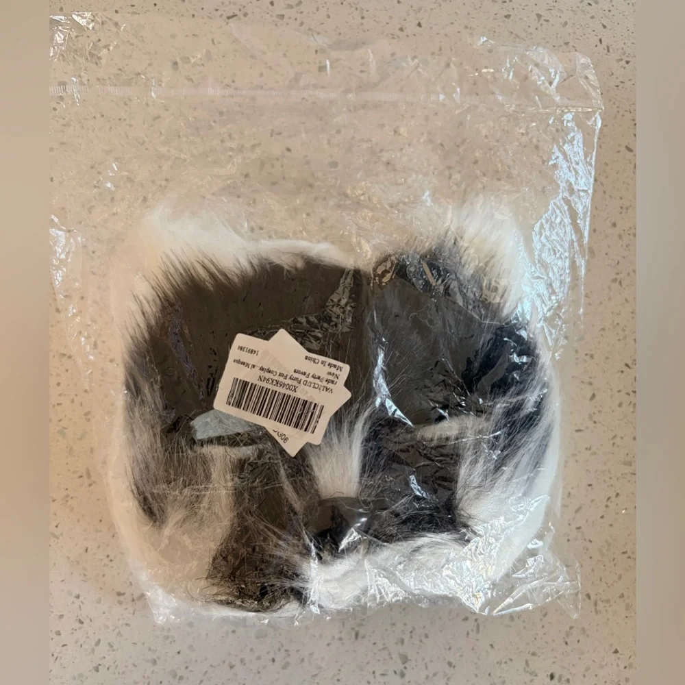 NWT Black and White Fur Fox Cosplay Mask